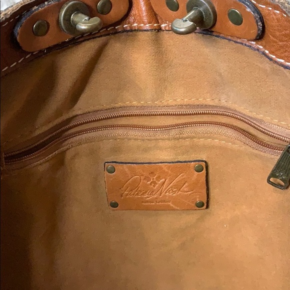 Patricia Nash Benvenuto Floral Tote Bag - Picture 5 of 8